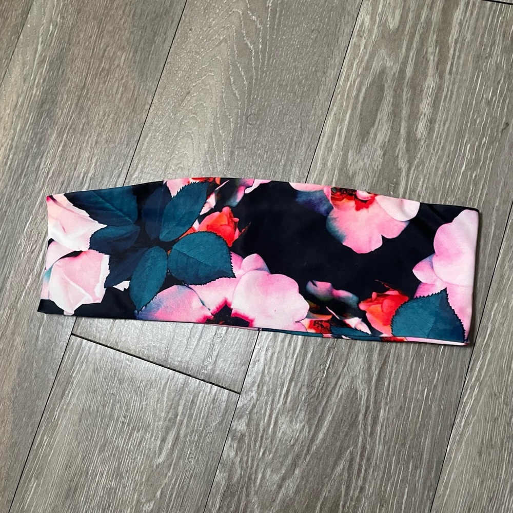 Vaya Island Strapless Bikini Top